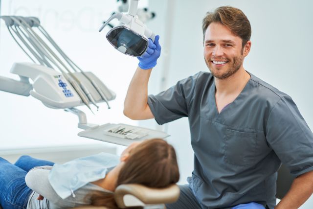 Rehabilitacja stawu skroniowo żuchwowego staw skroniowy, staw skroniowy - Częstochowa, Kłobuck – dentysta stomatolog Rehabilitacja stawu skroniowo żuchwowego staw skroniowy, staw skroniowy - Częstochowa, Kłobuck – dentysta stomatolog